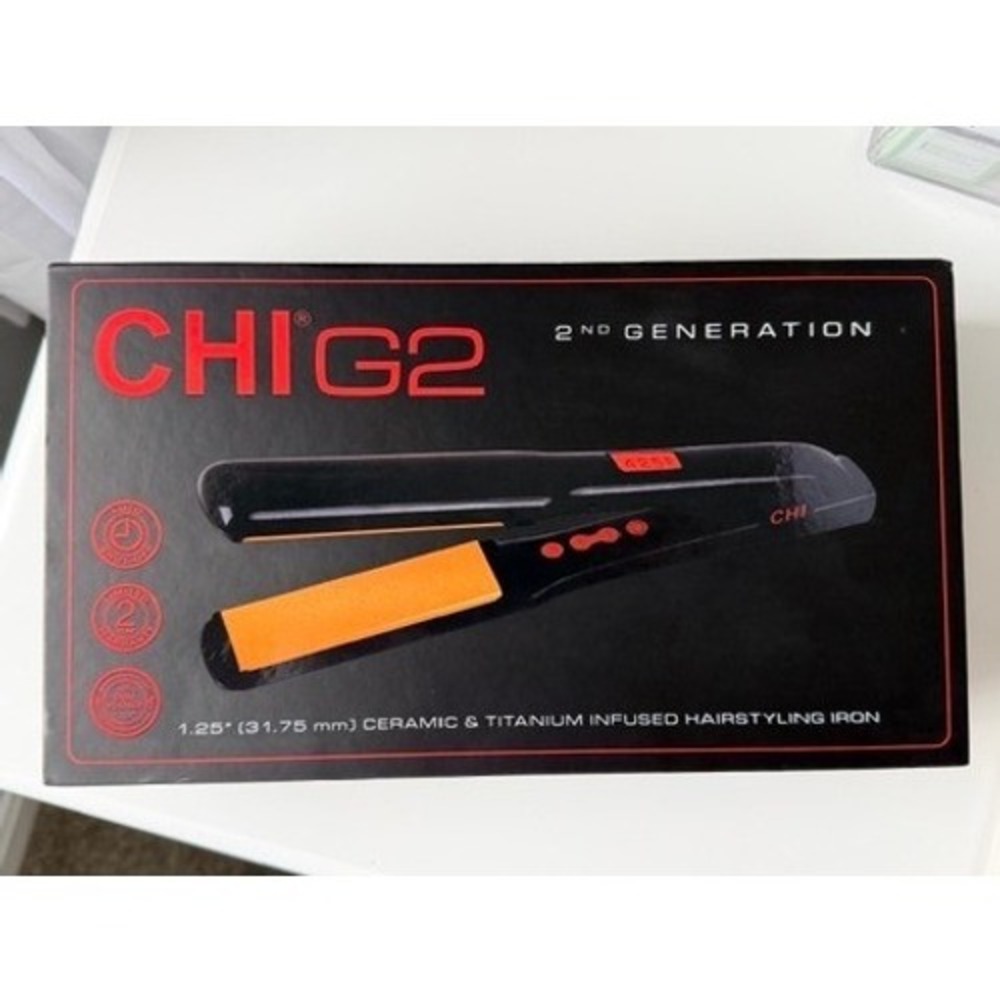 CHI G2 Flat Iron Hair Straightener Womens 1.25 Inch Black NEW Ceramic‎ Titanium
